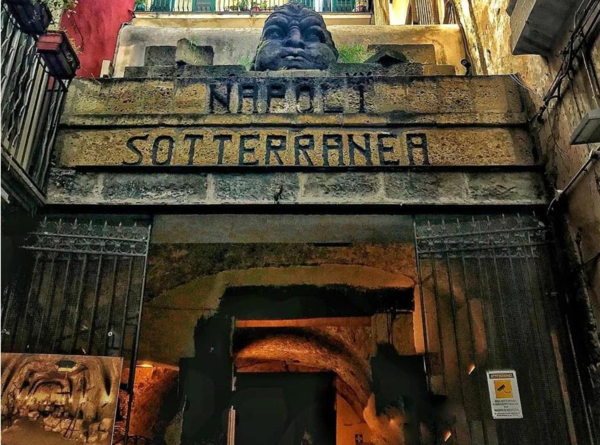 Suite San Gennaro Bis Napels Buitenkant foto