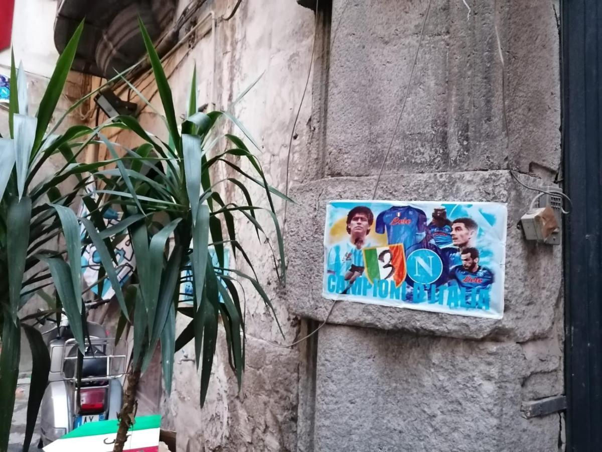 Suite San Gennaro Bis Napels Buitenkant foto
